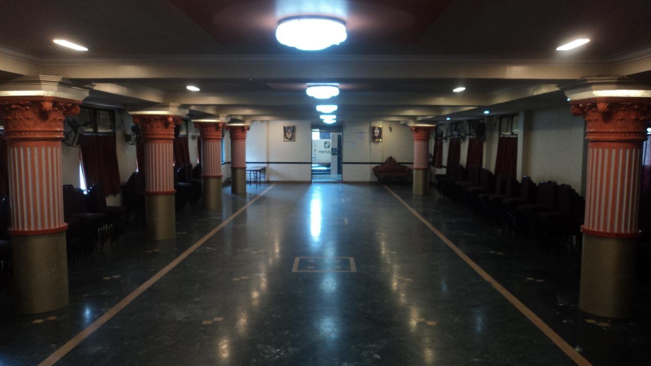 Girija Payyade Hotel Kalyān Exterior foto